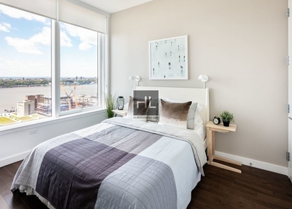 West 36 Street - Photo 1