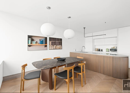 W 67th St - Photo 1