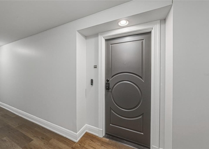 1227 E Madison Street - Photo 1