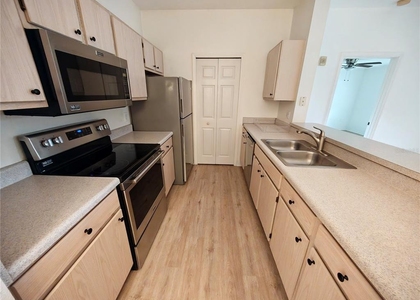 5471 Vineland Road - Photo 1
