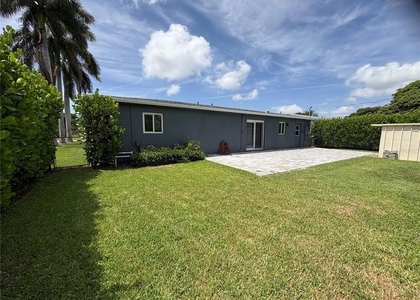 125 Se 6th Avenue - Photo 1