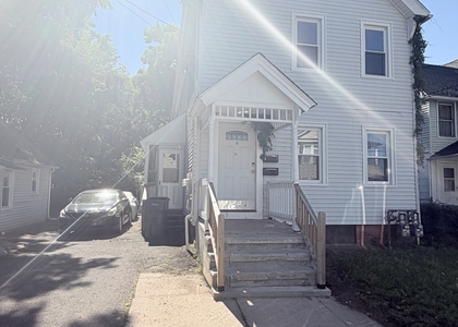 32 Alstrum Street - Photo 1