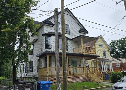 9 Woodlawn Terrace - Photo 1