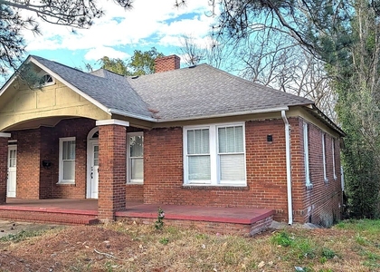 2763 Vineville Avenue - Photo 1