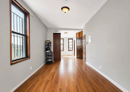 144 Suydam Street - Photo 1