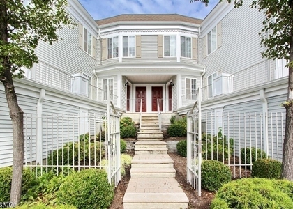 264 Riveredge Dr - Photo 1