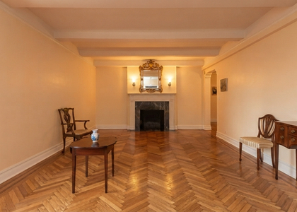 East 68 Street - Photo 1