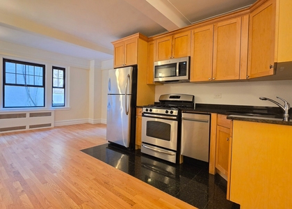 Christopher Street - Photo 1