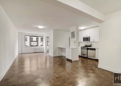 Beekman Place - Photo 1
