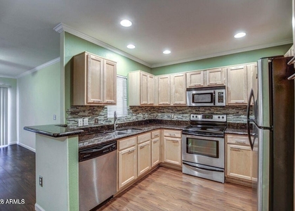1295 N Ash Street - Photo 1