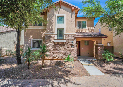2532 E Vermont Drive - Photo 1