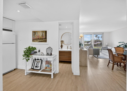 9820 S Hollybrook Lake Drive - Photo 1