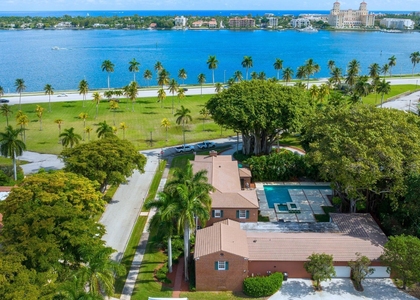 1125 N Flagler Drive - Photo 1