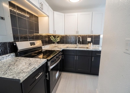 825 Truman Street - Photo 1