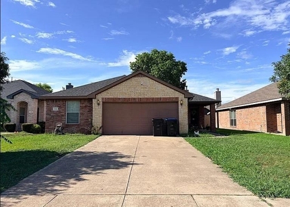 116 Lipan Street - Photo 1
