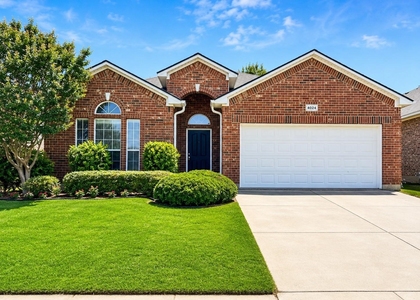 4024 Claymore Lane - Photo 1