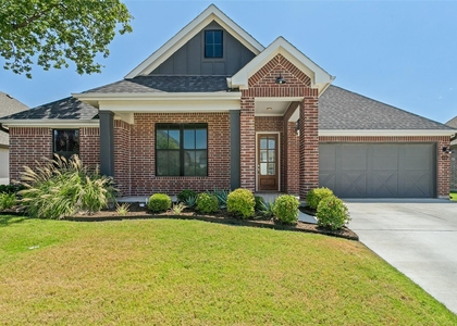 817 Highlands Avenue - Photo 1