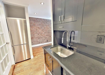 115 MULBERRY ST - Photo 1