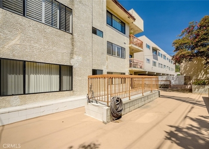 1134 Campbell - Photo 1