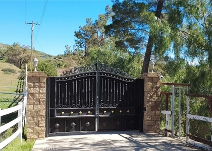 33716 Hubbard - Photo 1