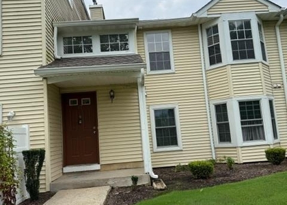 27 Dennis Court - Photo 1