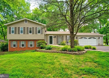 2405 Earlsgate Court - Photo 1
