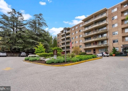 100 West Avenue - Photo 1