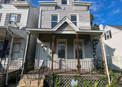 262 Lafayette Avenue - Photo 1