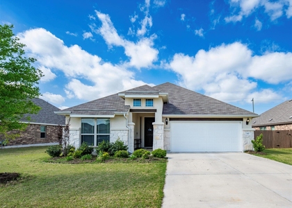 402 Pulitzer Dr - Photo 1