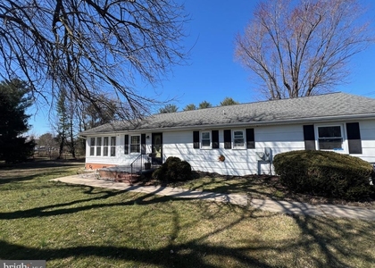 7419 Hayward Road - Photo 1