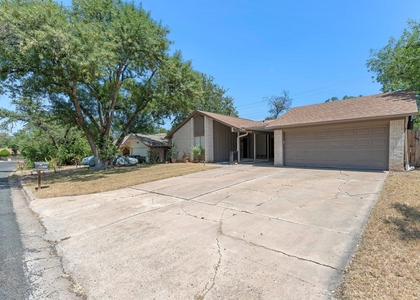 9011 Quail Valley Dr - Photo 1