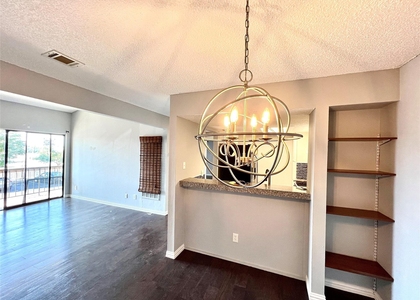 8600 Fathom Cir - Photo 1