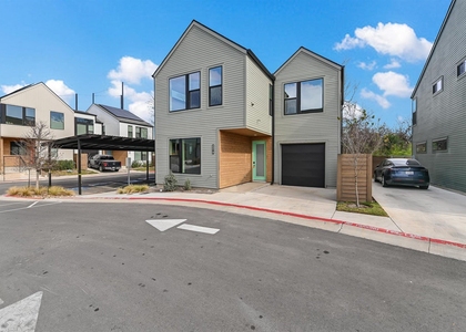 2211 E M Franklin Ave - Photo 1