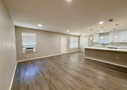1403 Long Branch Dr - Photo 1