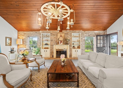 10518 Signal Hill Rd - Photo 1