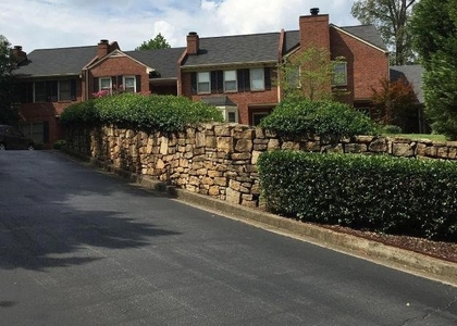 871 Lenox Oaks Circle Ne - Photo 1