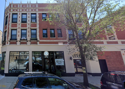 2737 N Spaulding Avenue - Photo 1