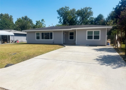 225 Sarlee Drive - Photo 1