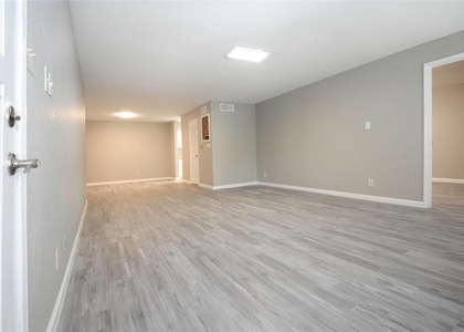 9700 Leawood Boulevard - Photo 1