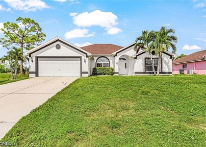 2810 Nw 24th Avenue - Photo 1