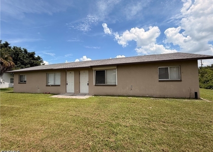 711 Gordon Avenue S - Photo 1