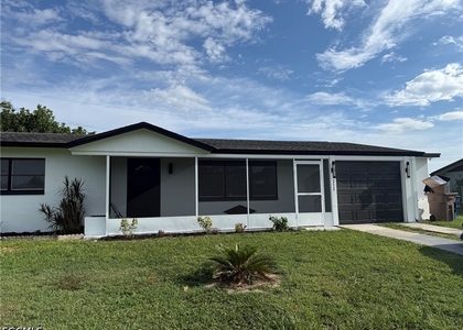 212 Davis Road - Photo 1