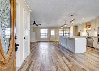 505 Foxmeadow Lane - Photo 1