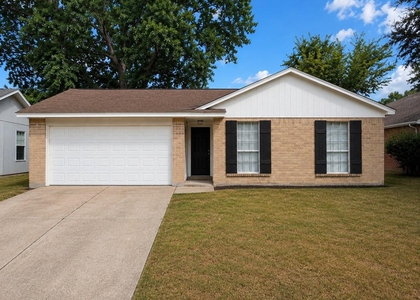 4927 Tealgate Drive - Photo 1
