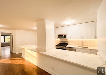 E 89 St - Photo 1
