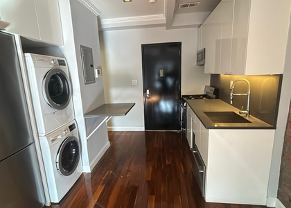 East 11th Street - Photo 1