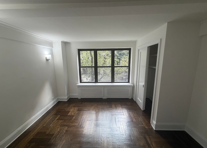 East 38th Street - Photo 1