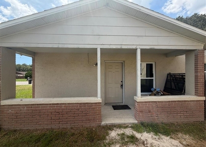 11510 Valencia Dr - Photo 1