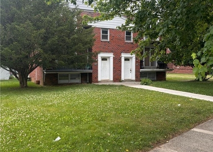 1906 Livingston - Photo 1