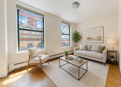 135 West 24th Street - Photo 1